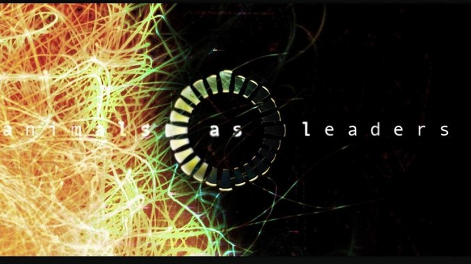 56 岁白岩松踢球摔倒久不能起，他目前情况如何？踢球时需要注意什么？